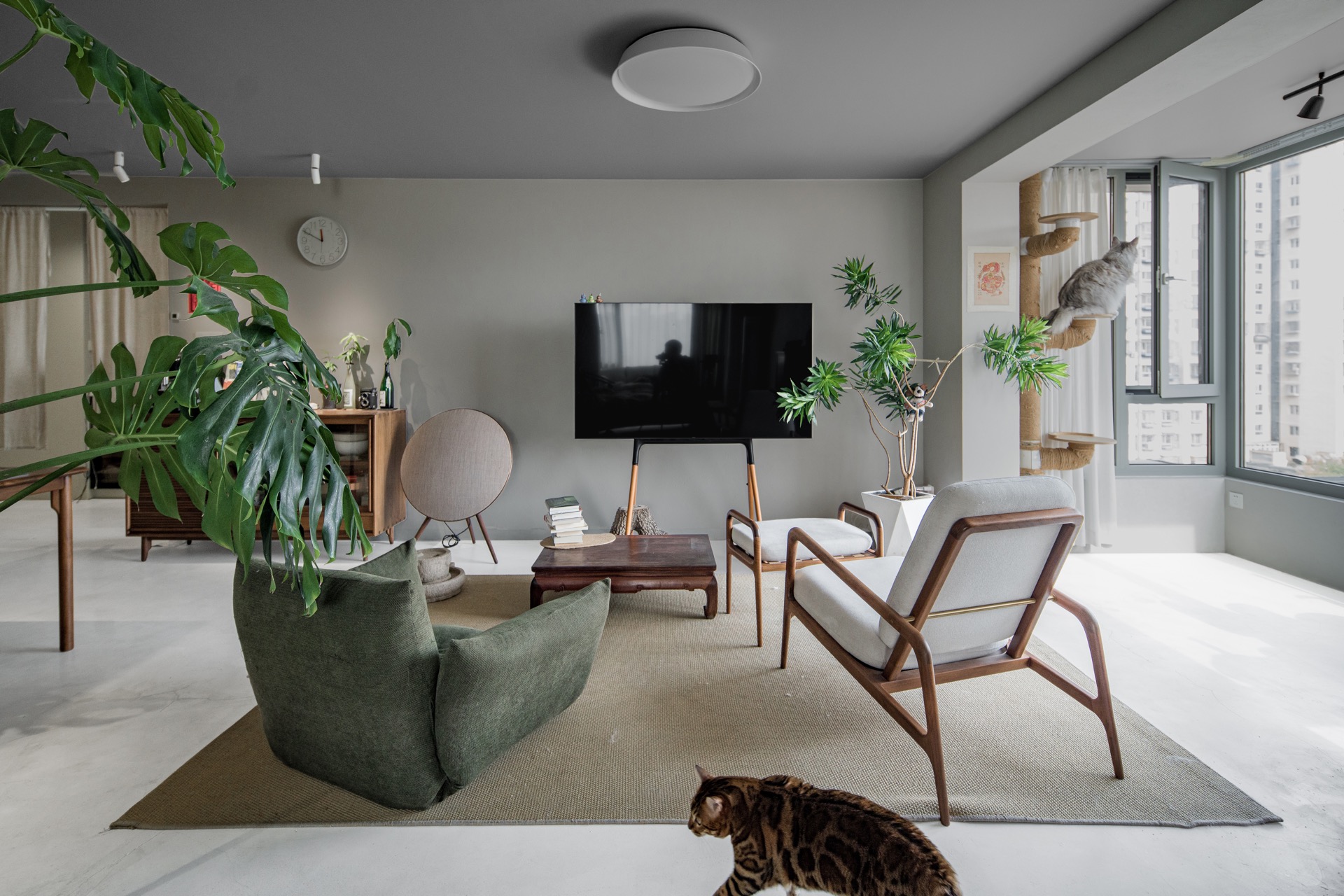 Floating Apartment
